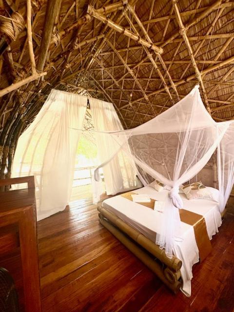 Dosplaya Ecocamp Hotel El Nido Bagian luar foto