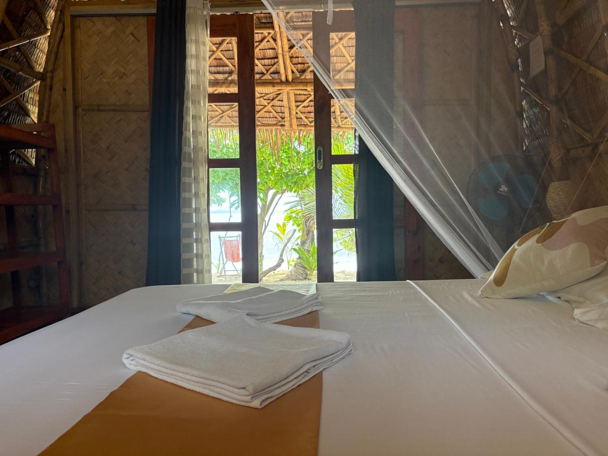 Dosplaya Ecocamp Hotel El Nido Bagian luar foto